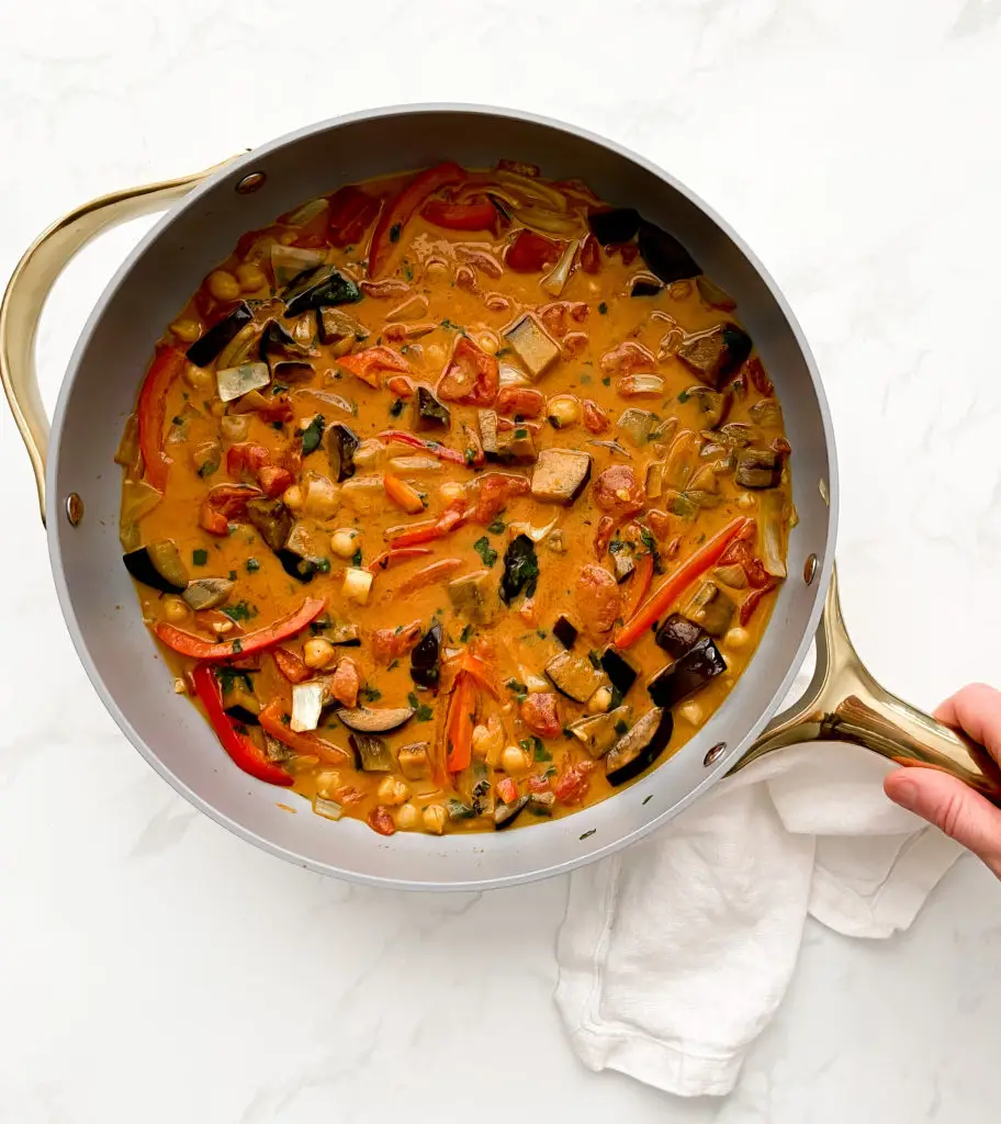 Creamy one pot eggplant curry with chickpeas and fresh cilantro — Sugar Face Bakes