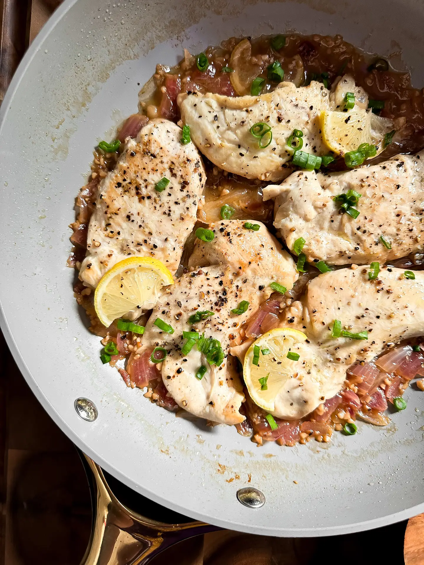 Make chicken paillard juicy, tender, and flavorful in one pan. Easy recipe with thin chicken, lemon garlic sauce, and simple ingredients.
